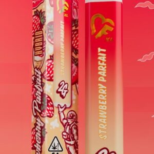 Strawberry Parfait Liquid Diamonds Disposable Vape by Favorites – Creamy Strawberry Dessert THC Vape Flavor